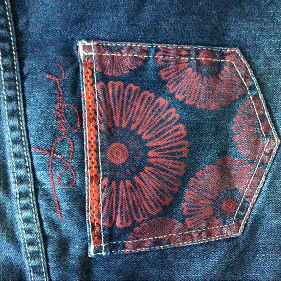 NWT Desigual skirt. Size 40 European which is a us medium or 8. - Picture 3 of 6